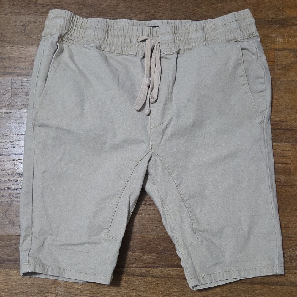 🔴2/$15 PacSun Khaki Shorts
